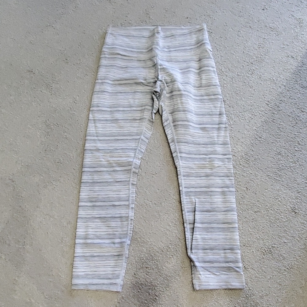Lululemon capris